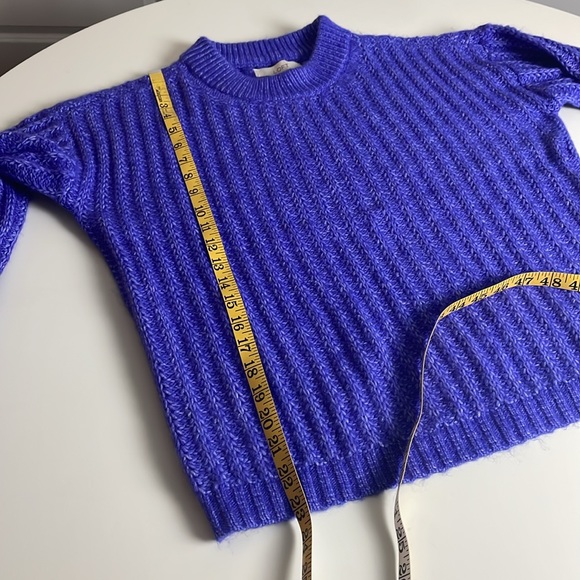 Loft Purple Soft! Cable Knit Long Sleeve Crew Neck Sweater- Medium - Picture 8 of 9